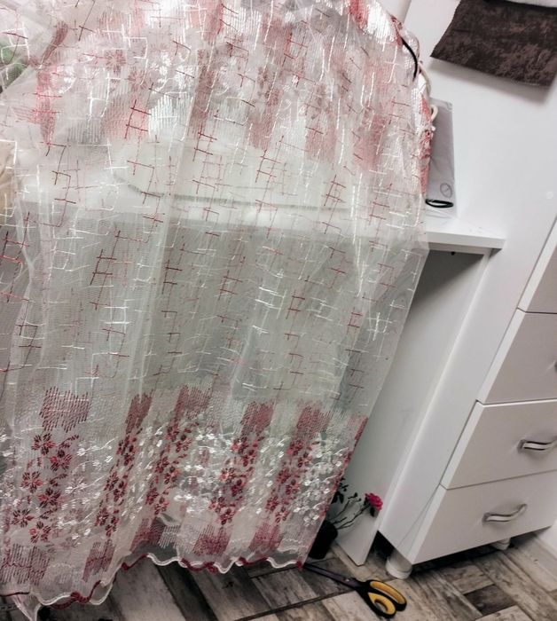 Perdele cu broderie