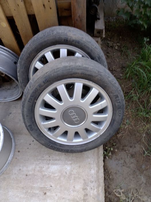 Vînd jenti audi golf 4 sau Skoda 5/100