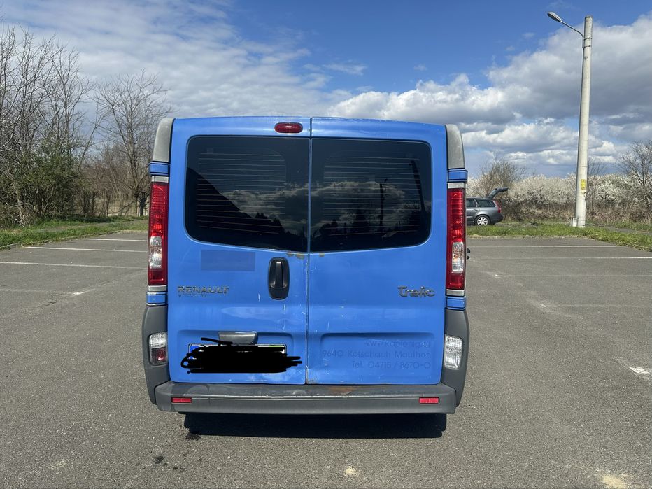 Renault Trafic  6 locuri