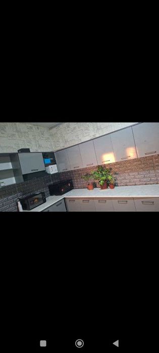 Срочно!!!Ховли сотилади. 6 сотих, куча кисмида 4 сотих ер майдони бор,