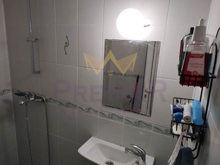 Дава се под наем Тристаен апартамент в Варна, Възраждане 1 - 56 кв.м за 408 € - Снимка #6