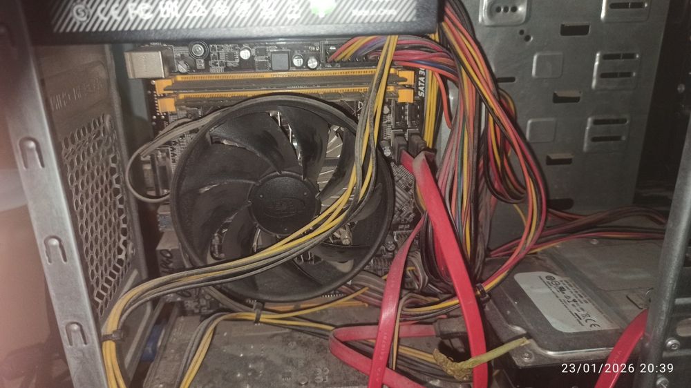 FULL Kamplekt Kampyuter sotiladi!