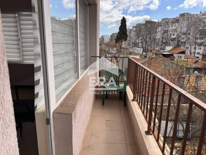 Само в ЕРА! Обзаведен едностаен апартамент за под наем в предпочитанат