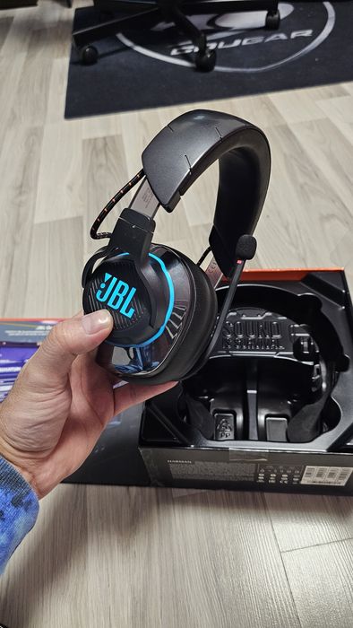 JBL QUANTUM 800 Wireless