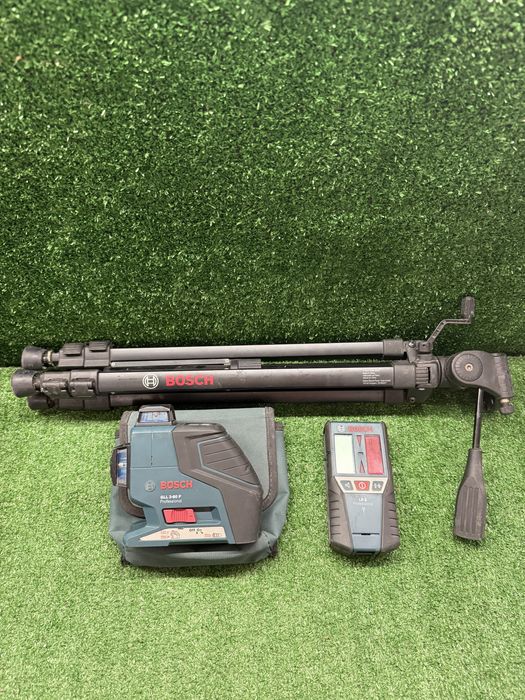 Лазерен нивелир Bosch GLL 3-80 P  Лазерен приемник LR 2