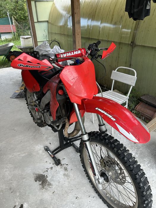 Продавам derbi senda 90