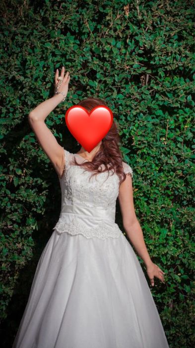 Б/у 2 свадебных платья