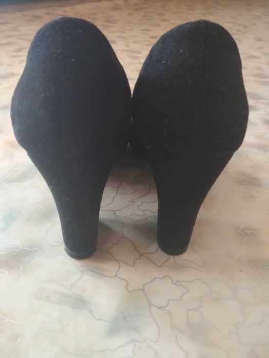 Туфли черные бархатные