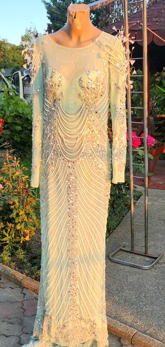 Vând rochie de seara