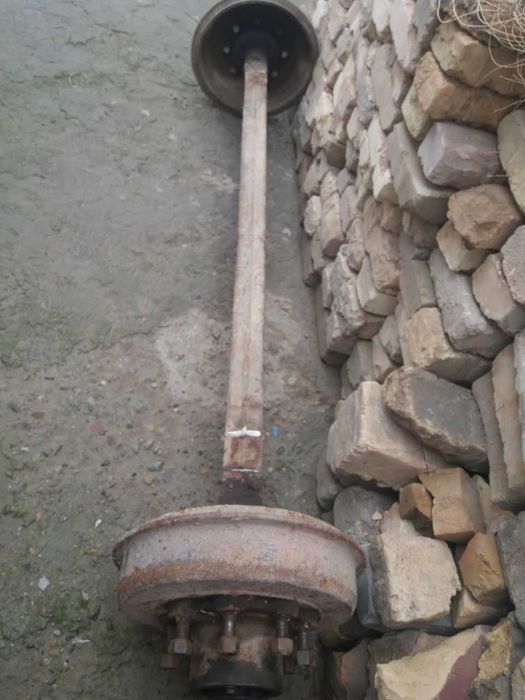 Трактор тележкасининг балкаси (прицеп уки) сотилади ёки обмен.