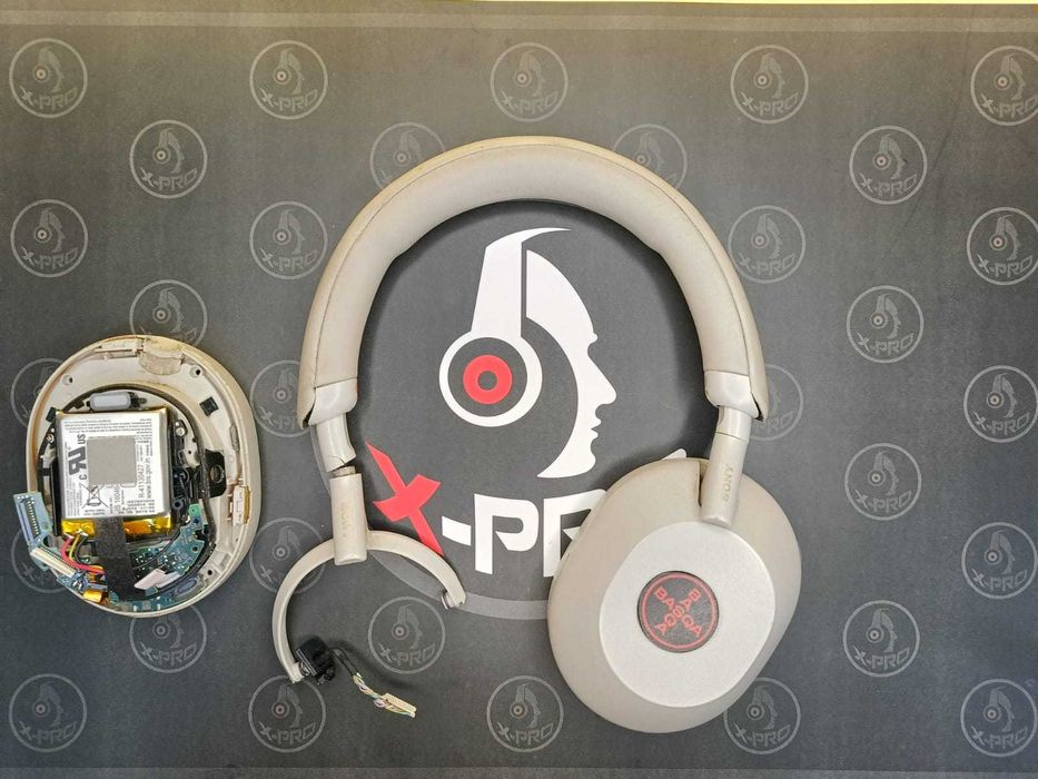 Ремонт наушников Marshall JBL Sony Bose HyperX Алматы