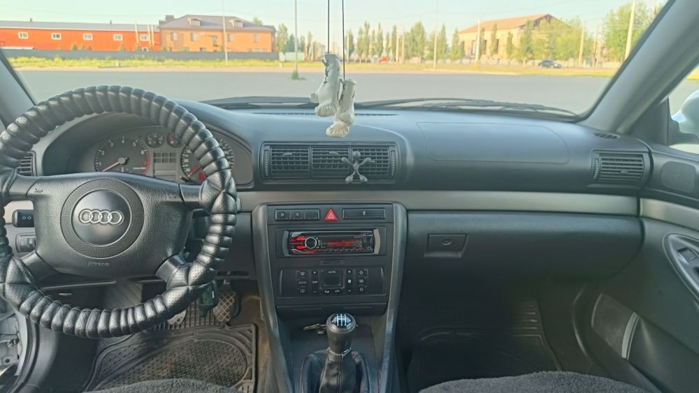 Ауди А4 б5 1999 г.