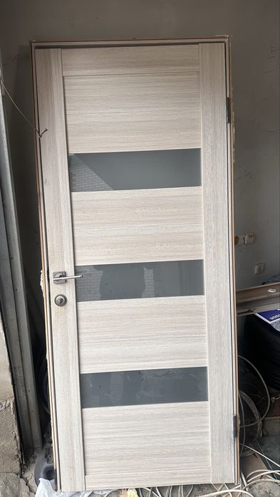 Продам дверь межкомнатный