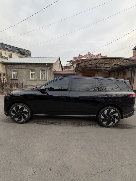 Dongfeng EV 008 sotiladi