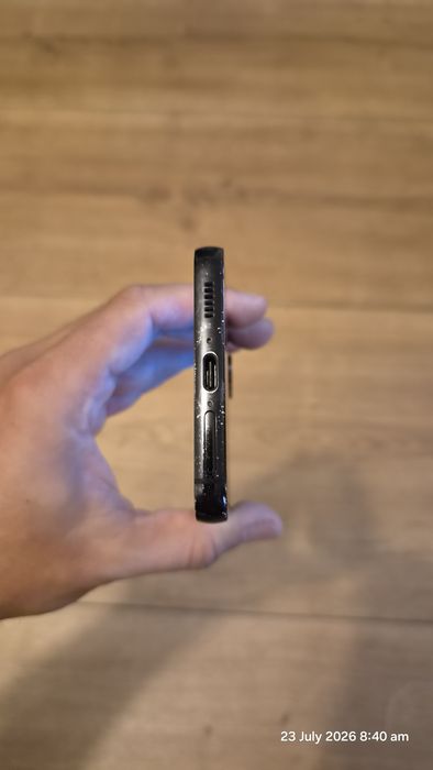 Vând Samsung S23 128 GB utilizat+ Husă/folie privacy noi