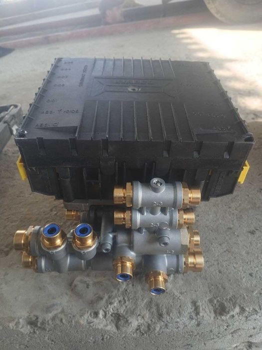 Yuk avtomobil,tirkamalar WABCOEBS (Elektron tormoz tizimi) modulyatori