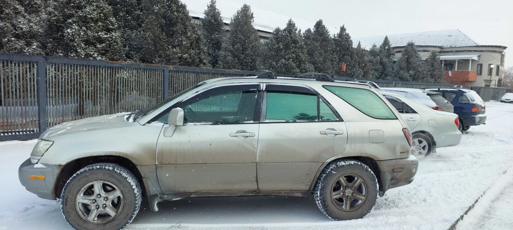 Продам лексус рх300