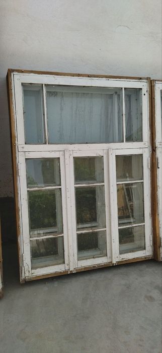 Derazalar va eshik sotiladi
