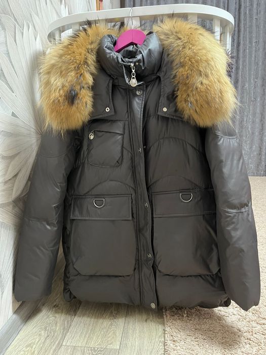 Продам зимнию куртку XL в отличном состояние почти новая