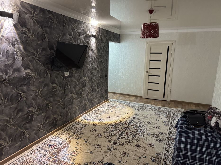 Продается 2 комн в центре !