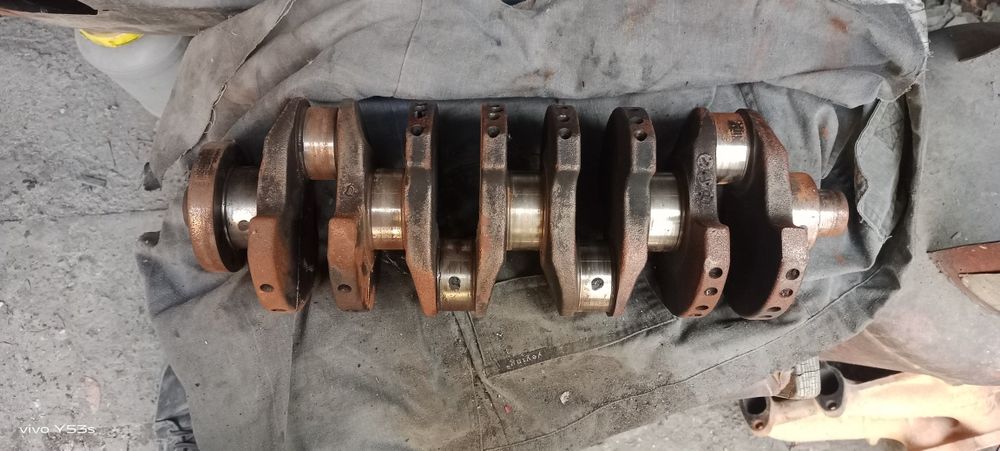 Продам коленвал фольцваген Ауди объем 1.8