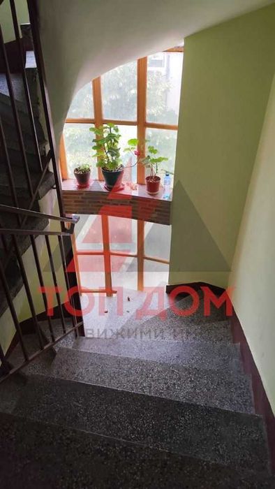 Дава се под наем Двустаен апартамент в Варна, Център - 55 кв.м за 357 € - Снимка #13