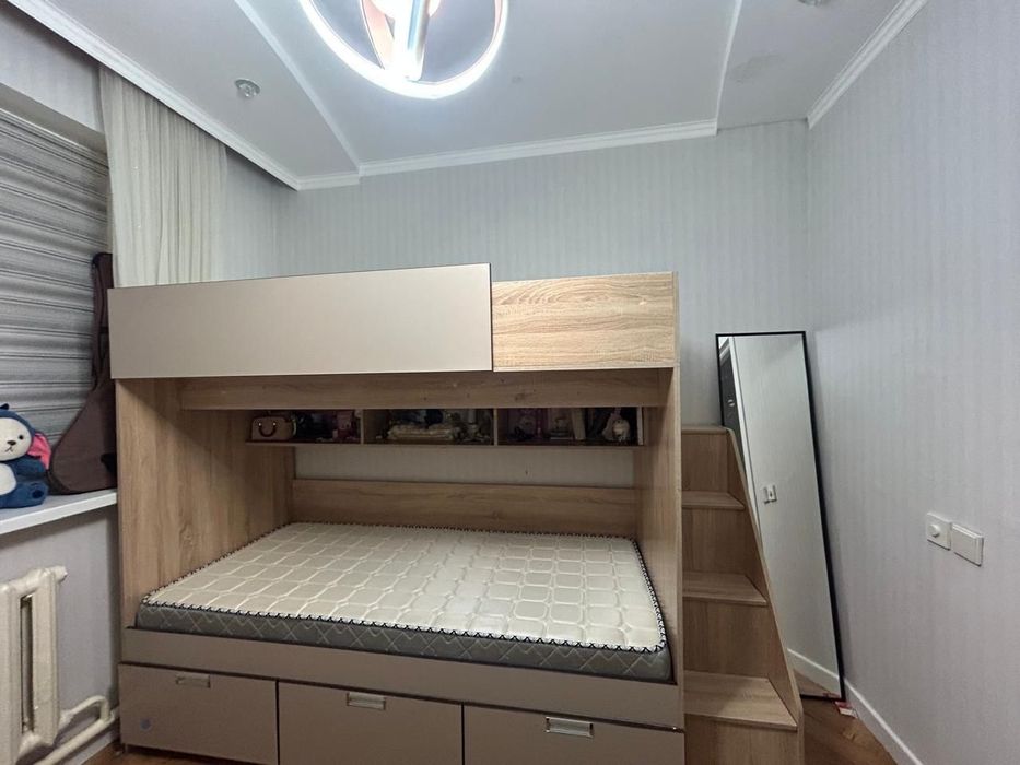 Срочно продам двухярусный кровать