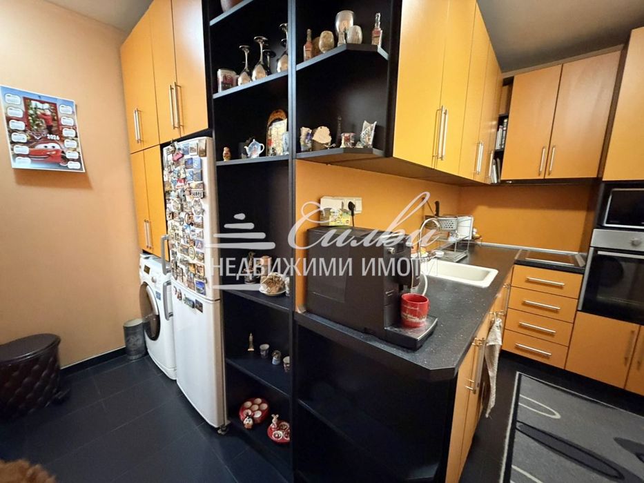 Четиристаен апартамент - кв. Болницата!