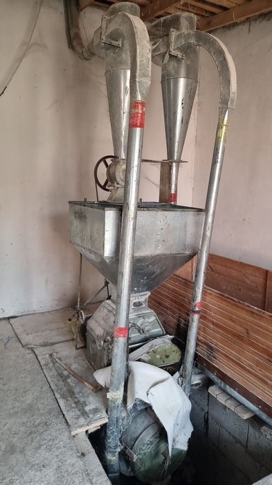 Тегирмон 35 талик сотилади халати яхши уринмаган