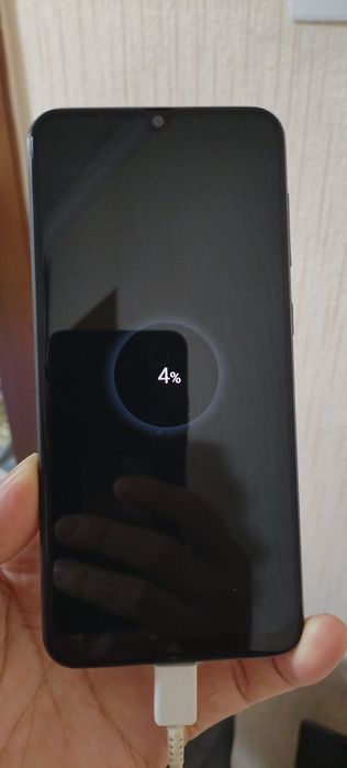 Самсунг А50 с коробкой