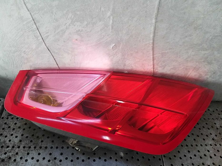 Stop tripla lampa stanga fiat grande punto 199 517015890