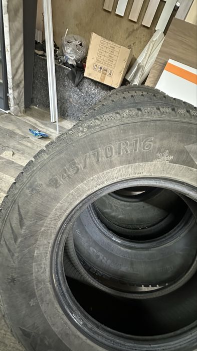Продам зимние шины