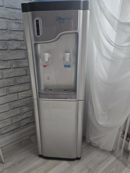 Продам кулер для воды