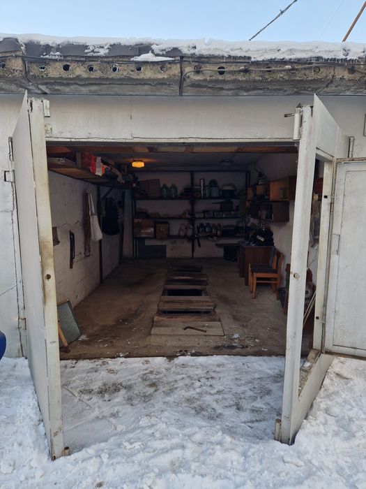 Продам гараж в центре города