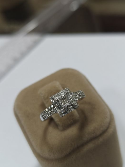 Inel aur 14k 2.86gr cu diamante naturale 0.35ct(r)