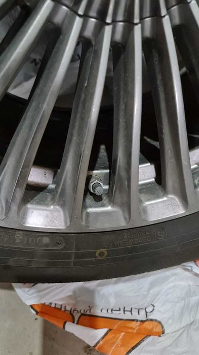 Продам резину лето 245/60/18