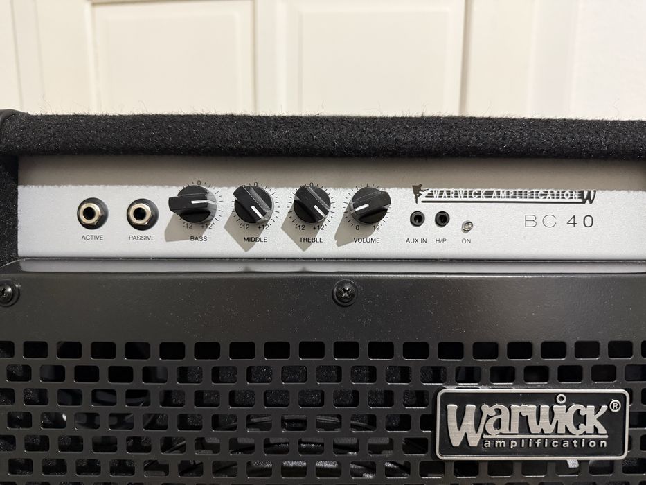 Warwick BC 40, Amplificator  bass (chitara bass)