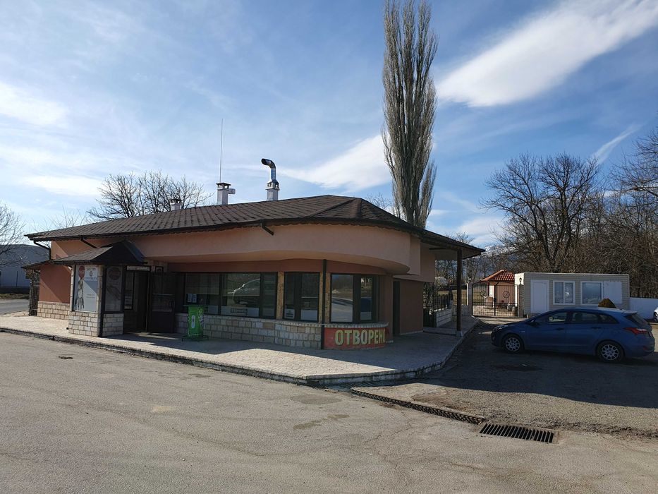 Работещо крайпътно заведение-ресторант, след осн.ремонт