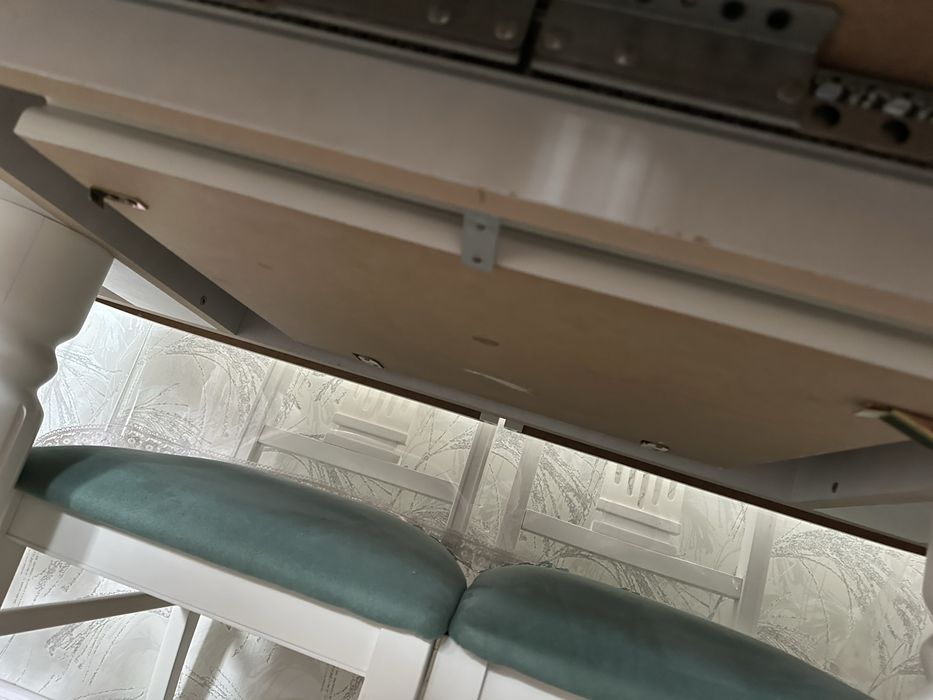 Продам стол раздвижной