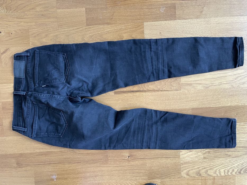 Pantaloni femei Levi’s 710, marimea 25 super skinny