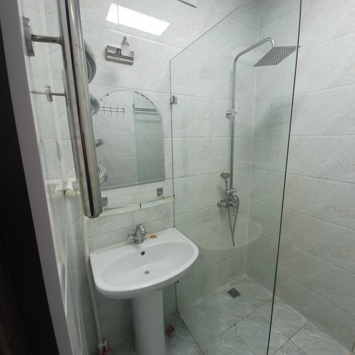 Сдаётся на Ю-абад-11, 2/6/9 (своя) Отд вход.Семья ЗАГС. До метро 4 мин