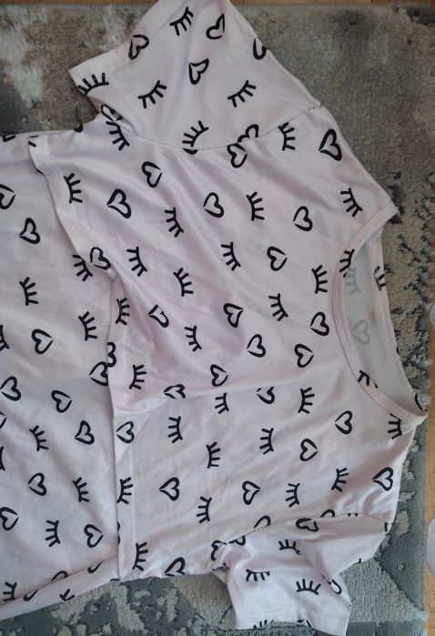 Лот дамски пижами подходящи за кърмене