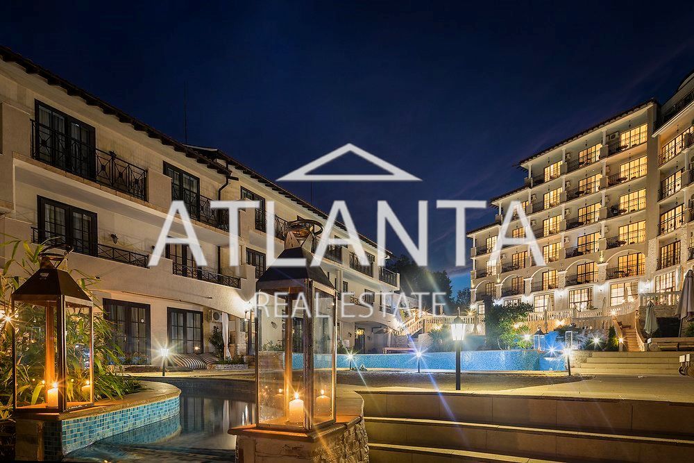 Продава се Тристаен апартамент в Обзор - 124 кв.м за 1291 €/кв.м - Снимка #2