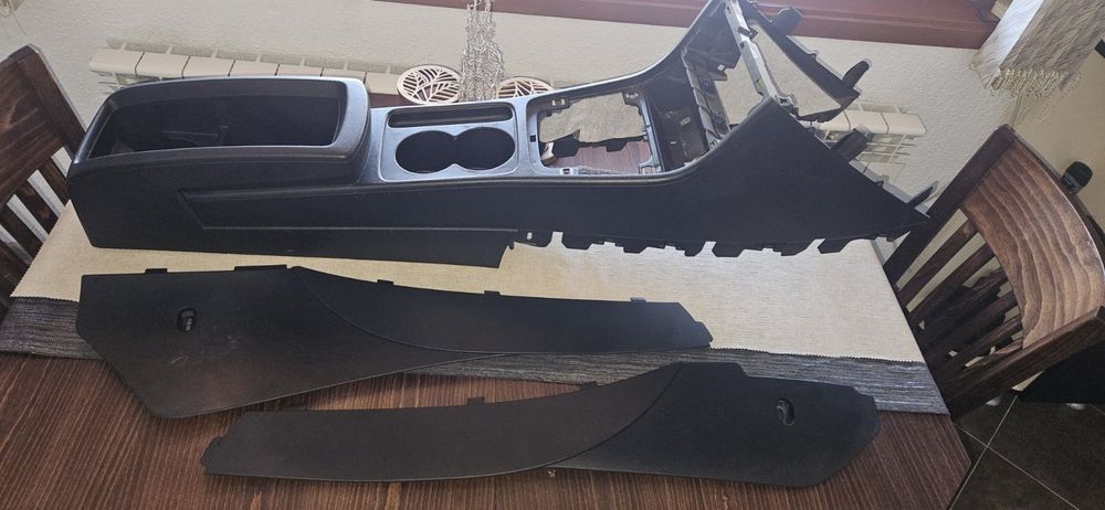 Средна конзола за пасат б6