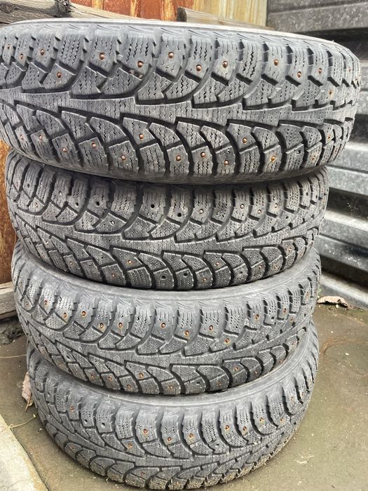 Продам зимные шины 185/65R15
