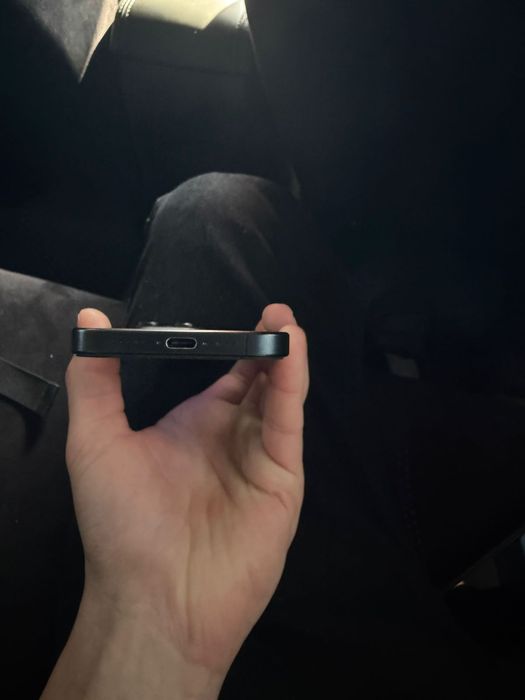 Продам iPhone 15pro 128Gb