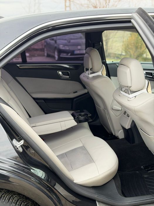 Vând Mercedes-Benz E-Class W212 E220 CDI BlueEFFICIENCY