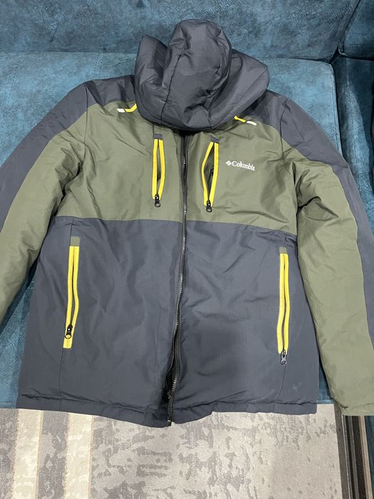 Мужская куртка зимняя.