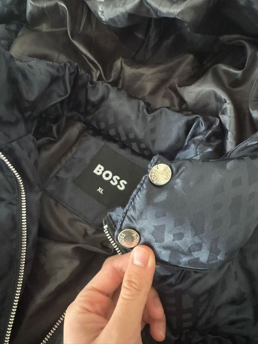 Geaca Boss Puffer Negru (mărimi: XL,XXL)