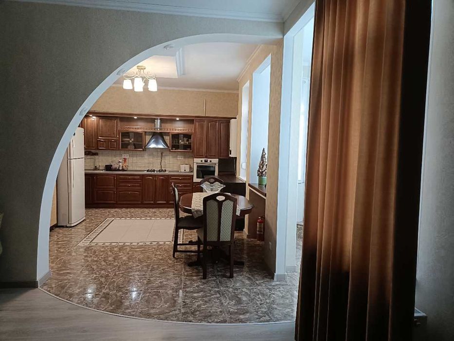 Дава се под наем Двустаен апартамент в София, Медицинска академия - 86 кв.м за 448.8 € - Снимка #3